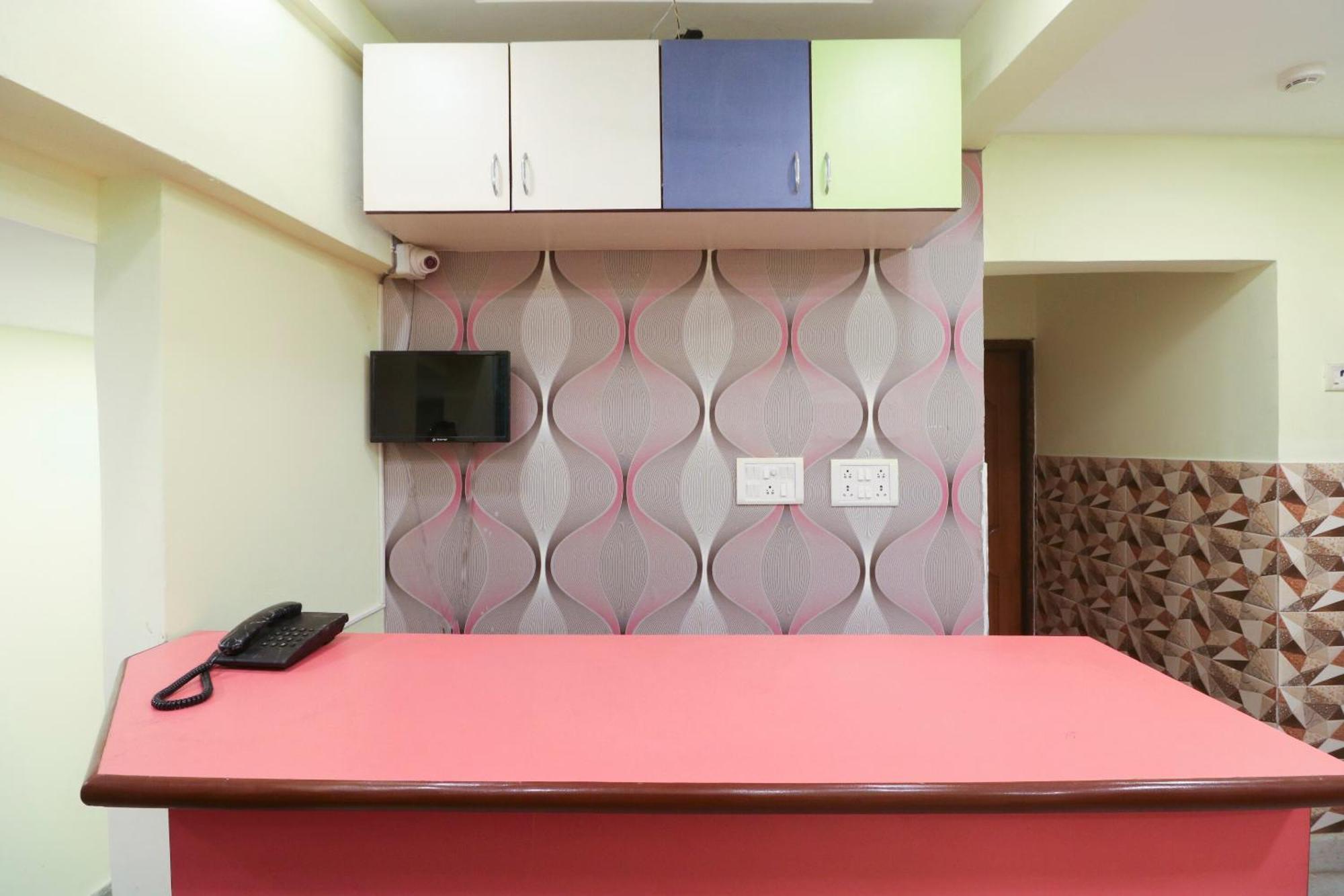 Hotel O Home Cozy Studio Collage Square Hotel Maya International Near St. Thomas'S Church โกลกาตา ภายนอก รูปภาพ