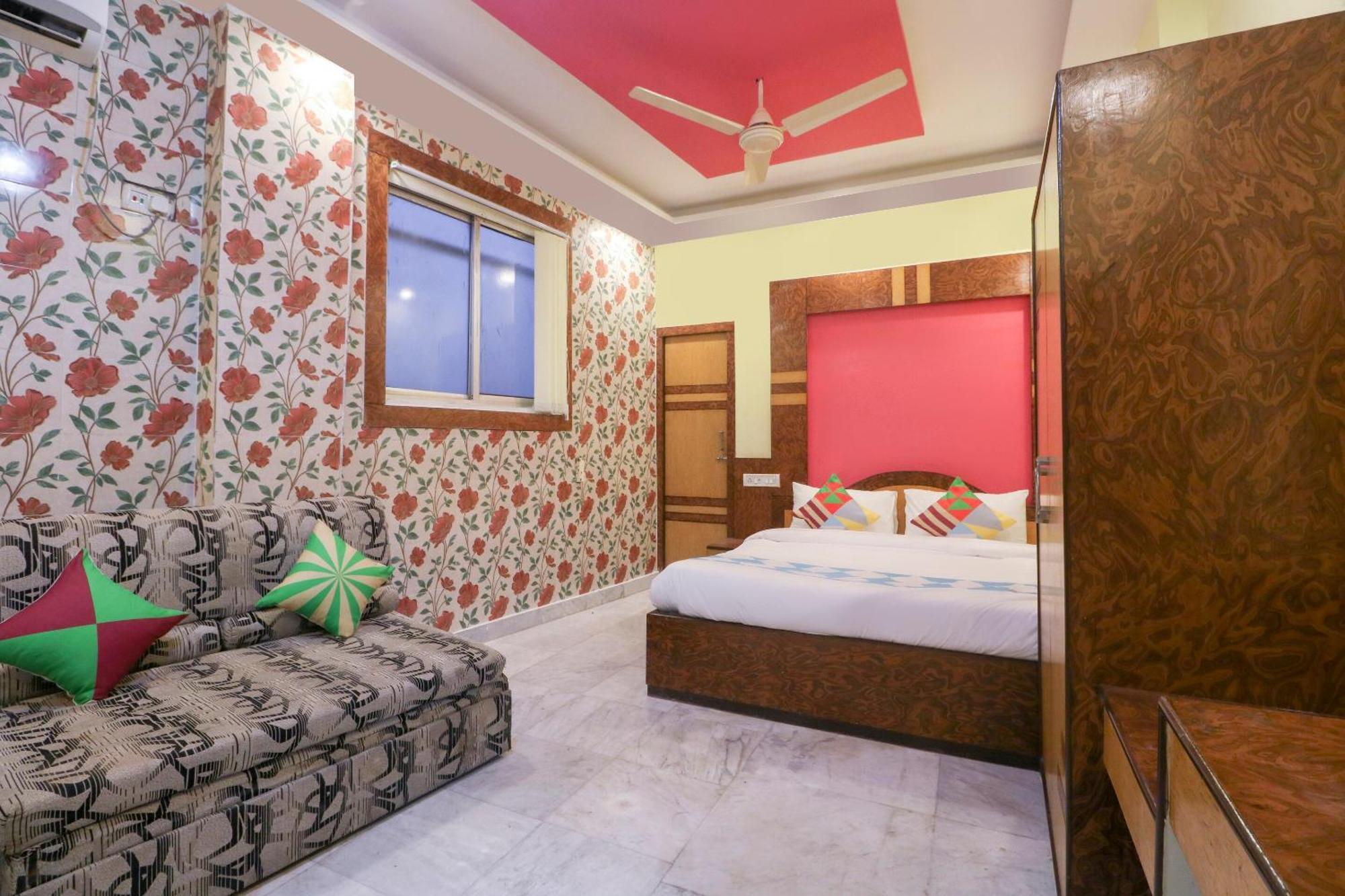 Hotel O Home Cozy Studio Collage Square Hotel Maya International Near St. Thomas'S Church โกลกาตา ภายนอก รูปภาพ